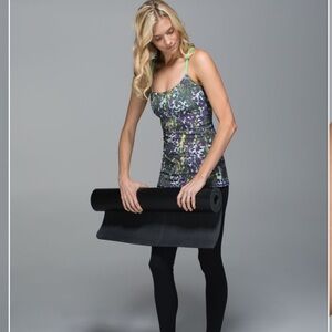 🍋 Lululemon Dancing Warrior Tank